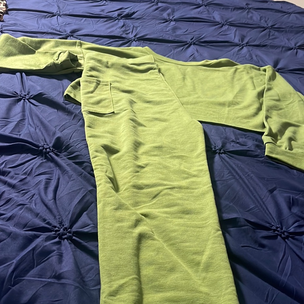 Crop too jogger set